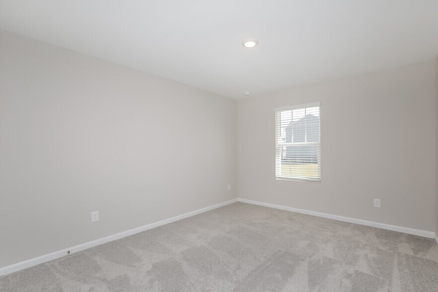 Building Photo - 536 Knightsbridge Ln