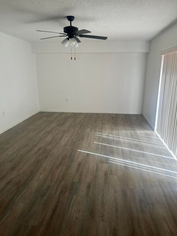Building Photo - 804 Blue Ridge Cir