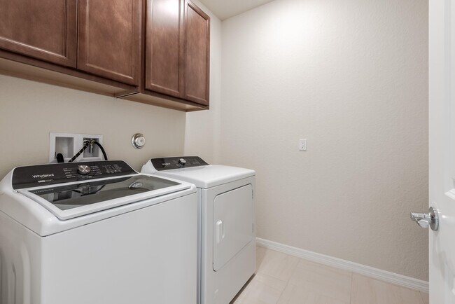 Building Photo - 12327 SW Sand Dollar Wy
