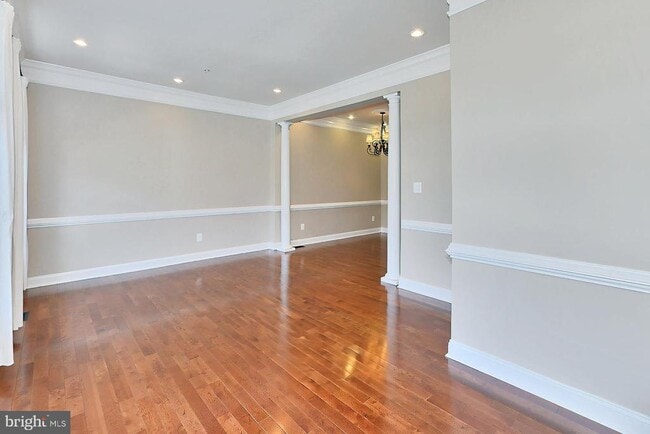 Building Photo - 2022 N Culpeper St