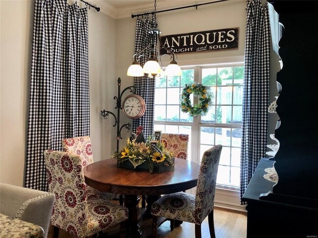 Building Photo - 1694 Pebble Creek Dr