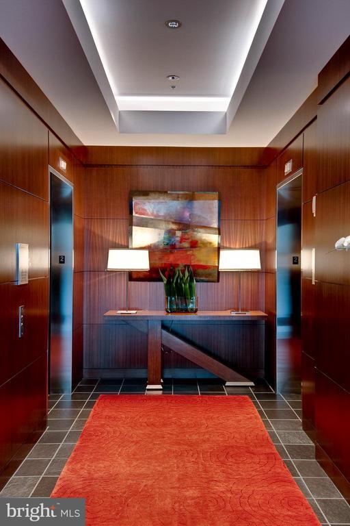 Building Photo - 1414 S Penn Square