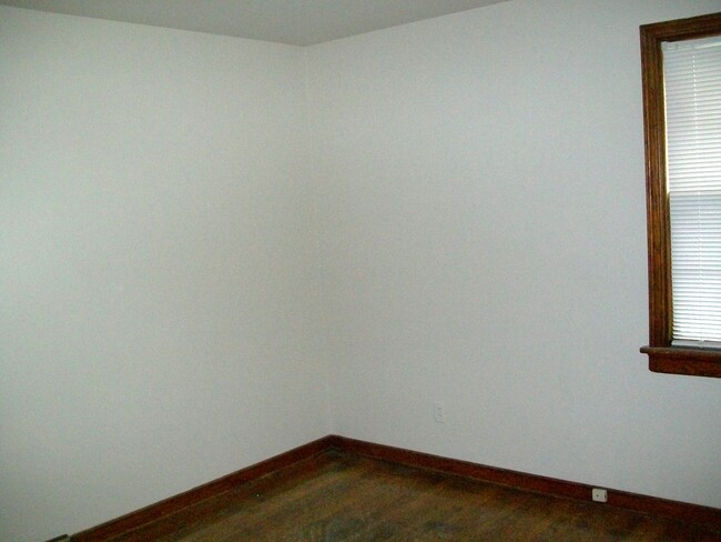 Building Photo - 7111 Foxlair Dr