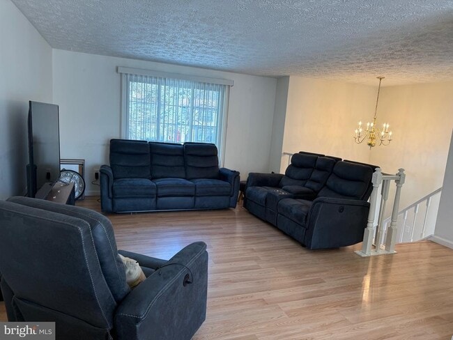 Building Photo - 8291 Raindrop Way