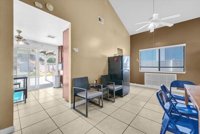 Building Photo - 5958 Quiroz Dr