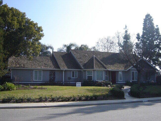 Primary Photo - South West Home with Pool.