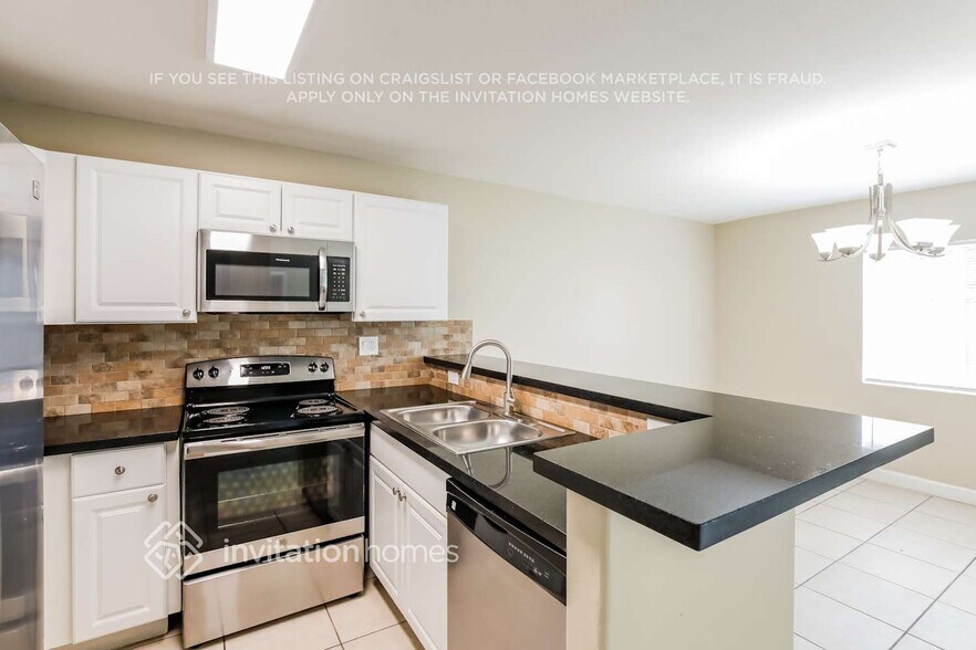 Building Photo - 13412 SW 255th Terrace