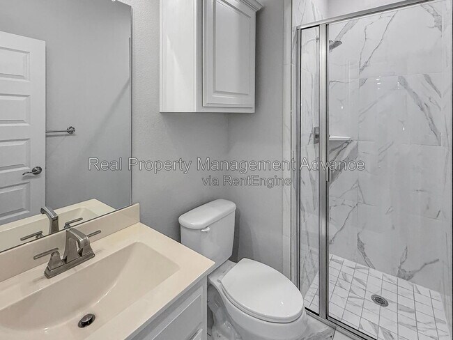 Building Photo - 308 Winding Creek Ln