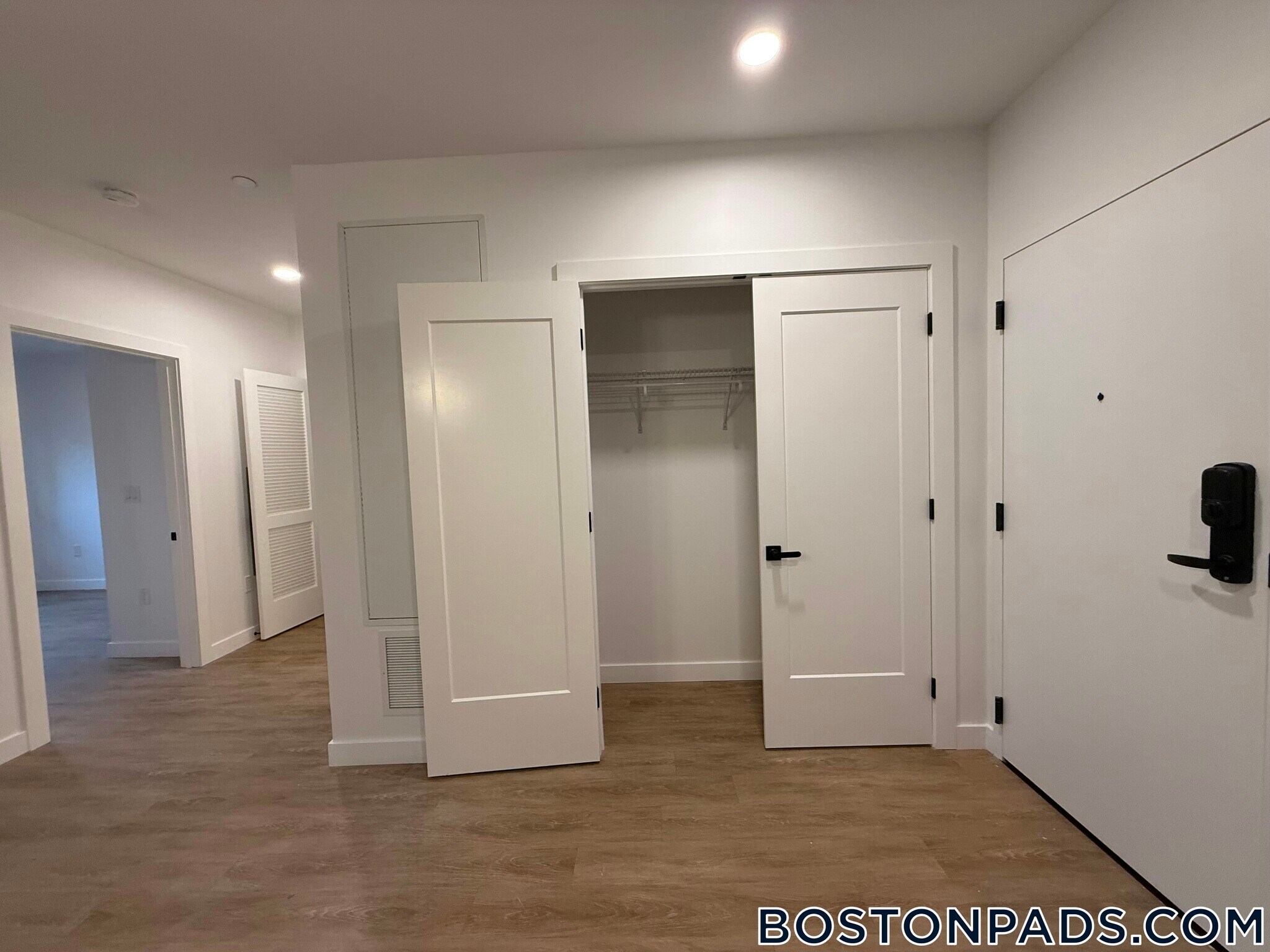 Building Photo - 199 Gardner St