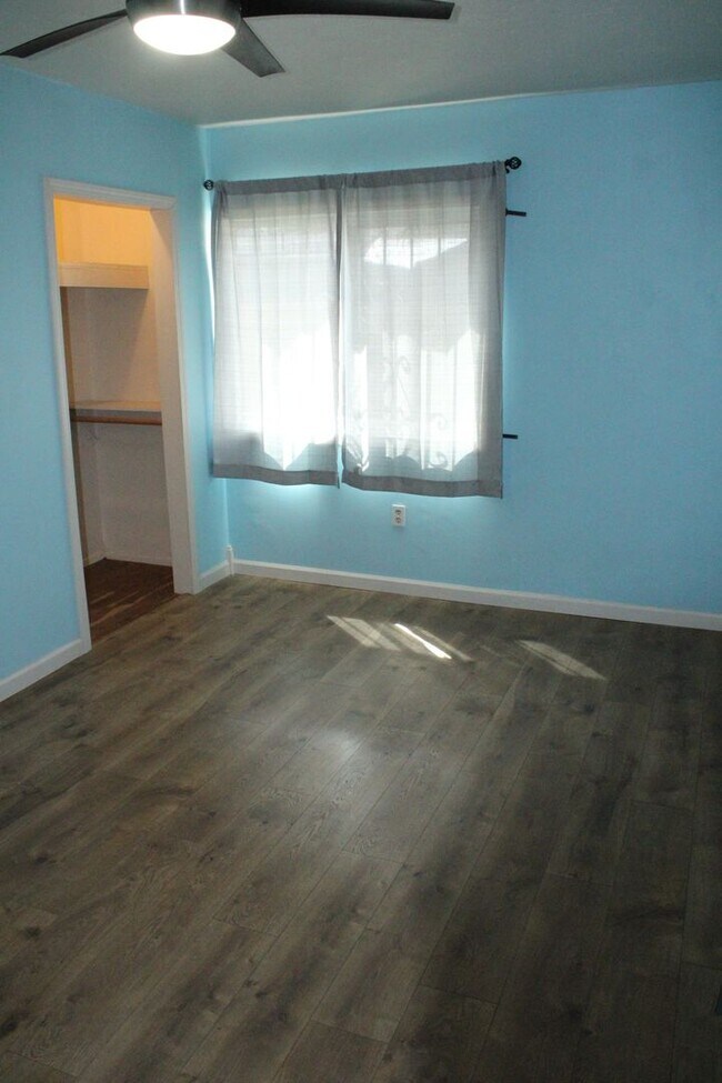 Building Photo - **COMING SOON!!! ** Gated Three Bedroom, 1 Bathroom House in Bay Point