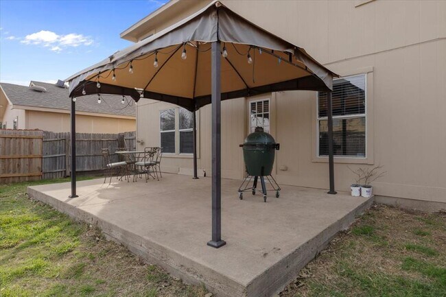 Building Photo - 12705 St Mary Dr