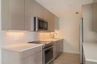 Building Photo - 111 Perkins St