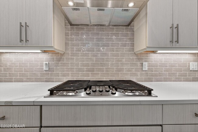 Building Photo - 53 Marden Dr