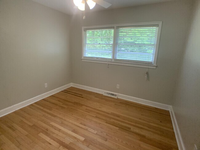 Building Photo - 1714 McHenry Ave