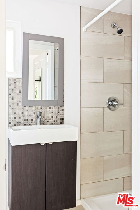 Building Photo - 6337 W 83rd St