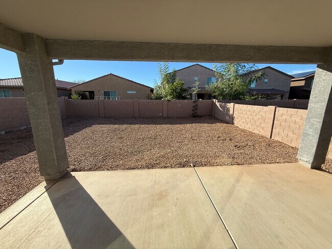 Building Photo - 7295 S Via Tierra Mesa