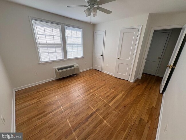 Building Photo - 818 Jefferson St