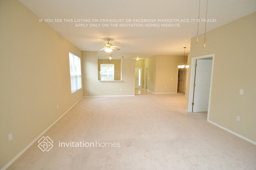 Building Photo - 12255 Hollybush Terrace