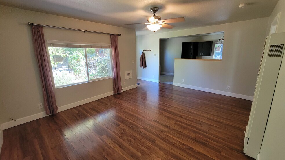 Building Photo - 3116 San Carlos Way