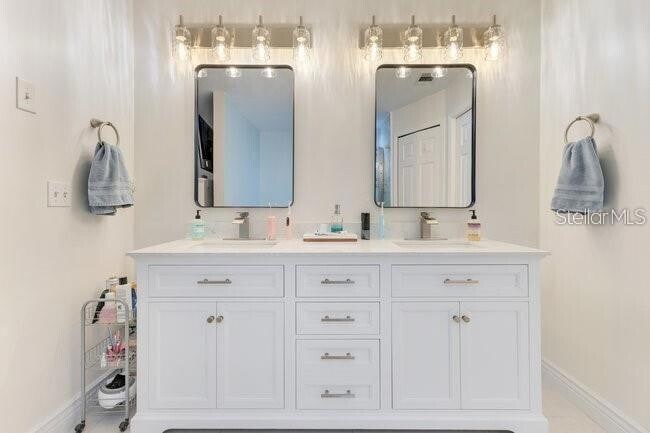 Building Photo - 8035 Bayside View Dr