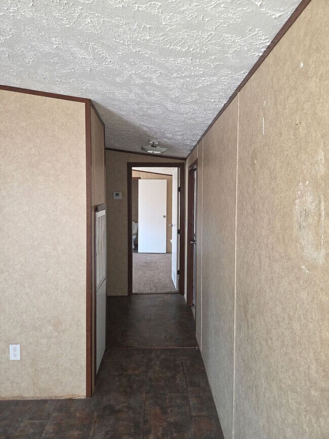 Building Photo - 1118 Melvin Dupuis Rd