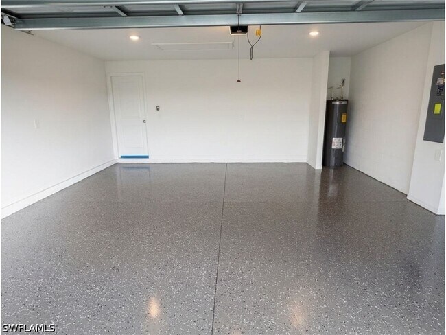 Building Photo - 17281 Cantu Ct
