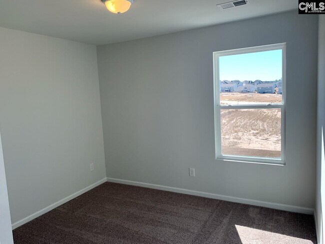 Building Photo - 2325 Trakand Dr