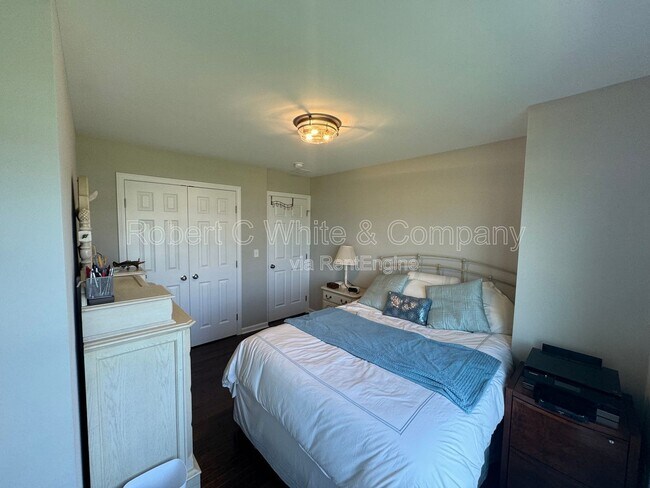 Building Photo - 26 Northview Dr