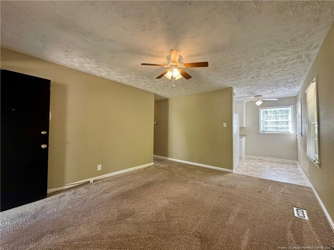 Building Photo - 805 Minurva Ct