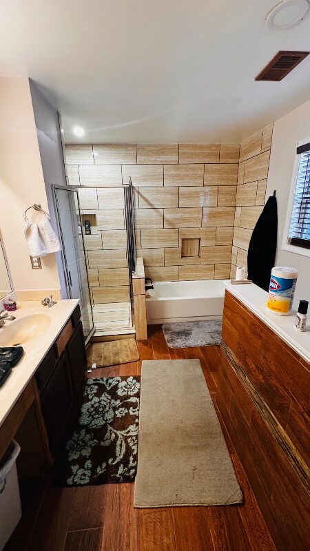 Building Photo - 530 Barclay Ct