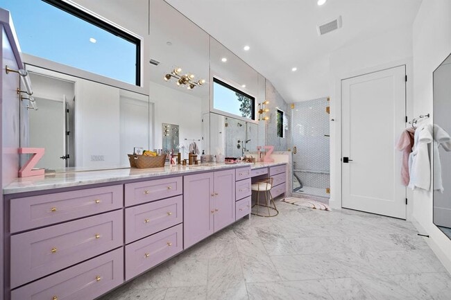 Building Photo - 467 Gingham Dr