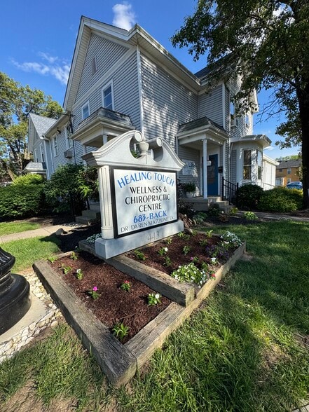 Multi Building - 439 W Loveland Ave