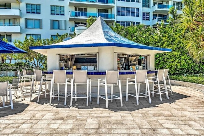 Building Photo - 5161 Collins Ave