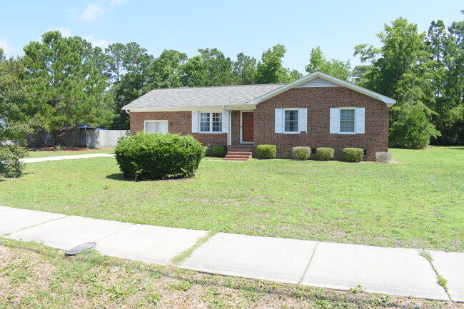 Building Photo - 4119 Fairlawn Dr