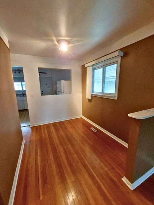 Building Photo - Beautiful 3-Bedroom Home with Large Fenced Backyard