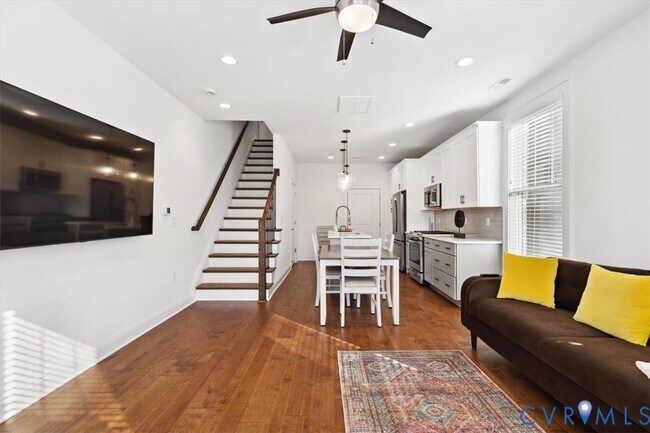 Building Photo - 1722 Old Brick Rd