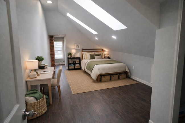 Building Photo - 1515-1517 Summit Street