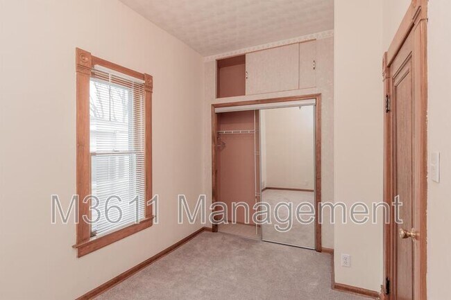 Building Photo - 446 E St