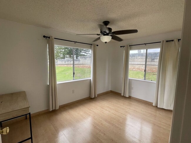 Building Photo - 1 Bed 1 Bath 2 Parking in Mililani