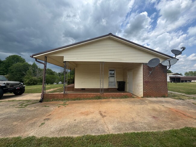 Building Photo - 3/1 in Kingstown, NC (Shelby, NC)
