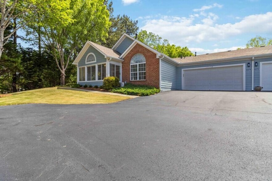 Building Photo - 17106 Harvest Ridge Ln