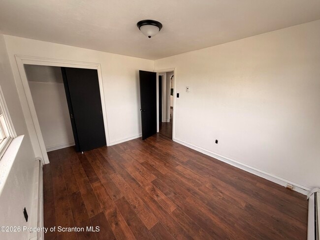 Building Photo - 149 Tompkins St