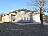 Building Photo - 1627 Meadowview Dr