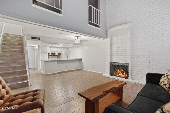 Building Photo - 6201 Escondido Dr