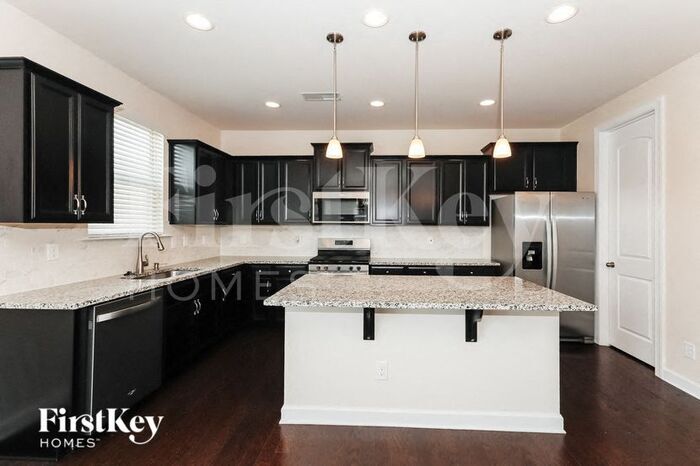 Building Photo - 16138 Kelby Cv
