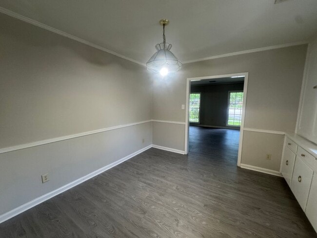 Building Photo - 3054 Merrimac Dr