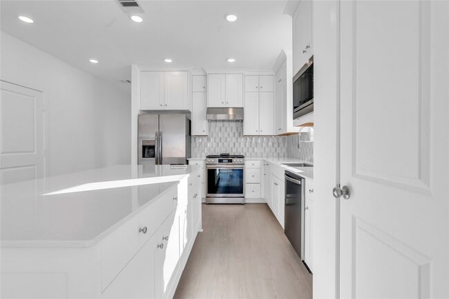 Building Photo - 13728 Windward Mist Dr