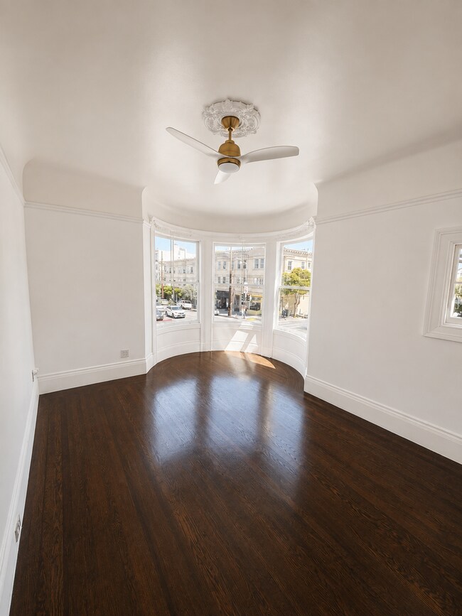 Building Photo - Luxury 3BR Victorian | Designer Home | Mission District | In-Unit Landry
