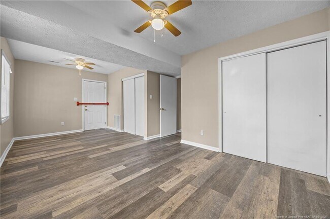 Building Photo - 735 Ashbrook Rd