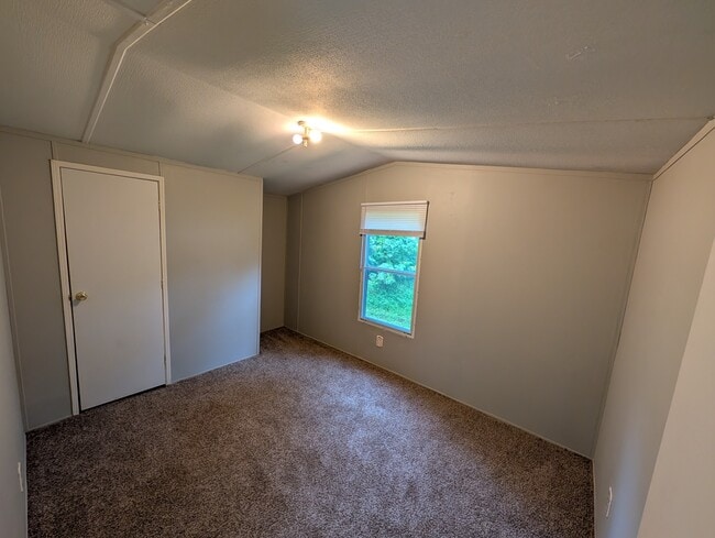 Building Photo - 135 Ransdell Ln